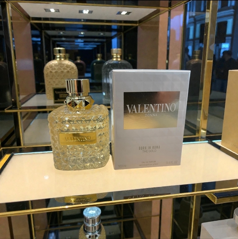 Valentino Born in Roma The  Gold Women 3.4oz/100ml New in Box